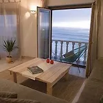 Laneez Surf House Ericeira