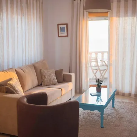 Laneez Surf House אריסרייה