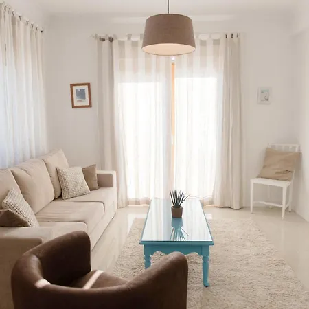 Laneez Surf House Ericeira