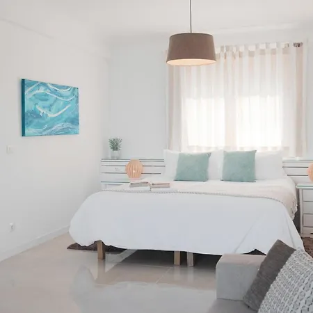 אכסניה Laneez Surf House *