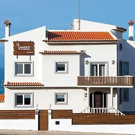 Laneez Surf House *