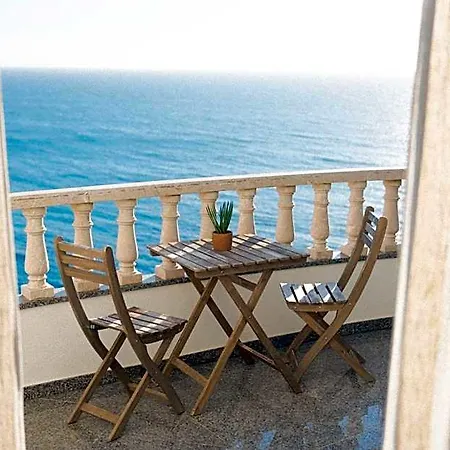 Laneez Surf House *