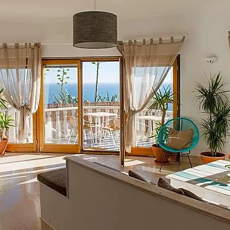 אכסניה Laneez Surf House אריסרייה