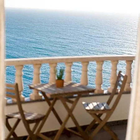 Laneez Surf House * אריסרייה
