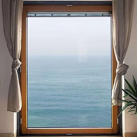 Laneez Surf House אכסניה אריסרייה