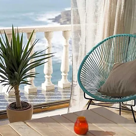 Laneez Surf House *
